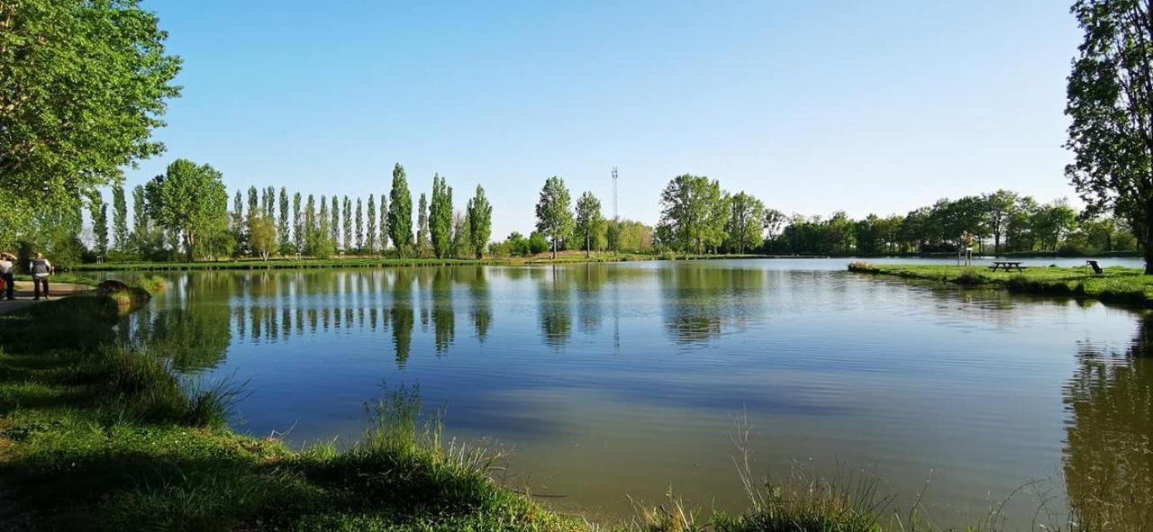 Отель L'Oasis Des Dombes Amberieux-en-Dombes Экстерьер фото